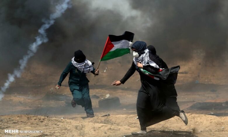 بعد عامين من الأسر.. مفاجأة مؤثرة لمصور فلسطيني محرر