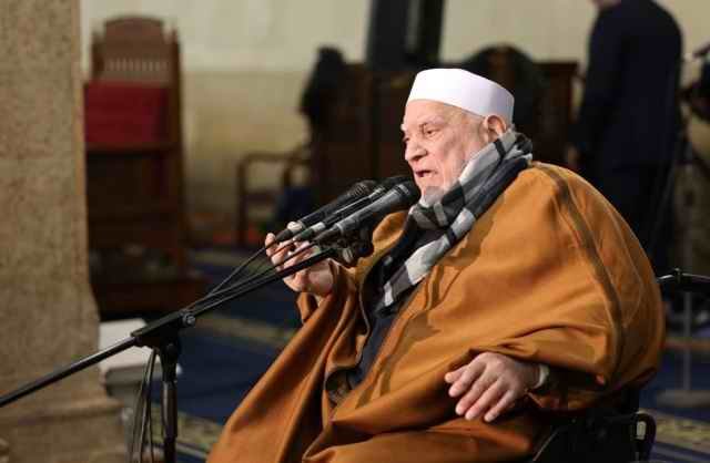 حسن النجار ينعى أحمد عمر هاشم