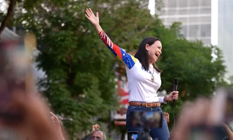 من هي ماريا كورينا ماتشادو.. من معارضة شجاعة إلى نوبل للسلام 2025 