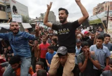 نتنياهو يعلن وقف العمليات الهجومية بغزة وحماس تحدد الانسحاب غدًا 