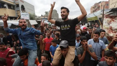 نتنياهو يعلن وقف العمليات الهجومية بغزة وحماس تحدد الانسحاب غدًا 