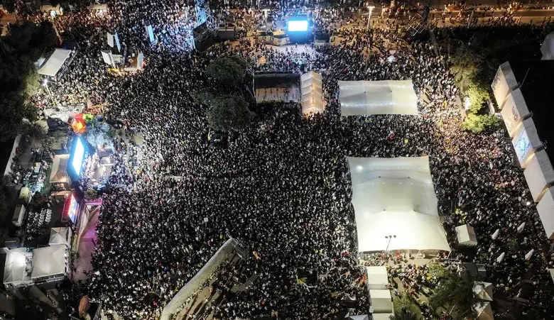 ويتكوف من ميدان الرهائن وسط تل أبيب قادة عرب صنعوا سلام غزة