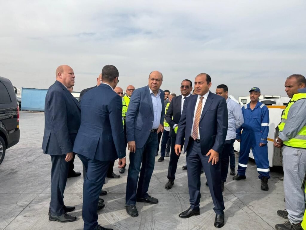 مطارا القاهرة وسفنكس يشهدان تشغيلًا مكثفًا استعدادًا لافتتاح المتحف الكبير