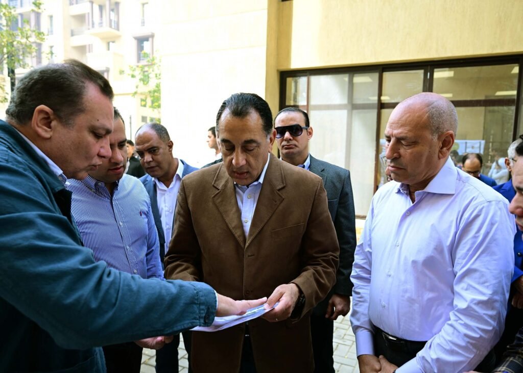 رئيس الوزراء يتفقد روضة السيدة 2 ويؤكد الإسكان الحضاري البديل
