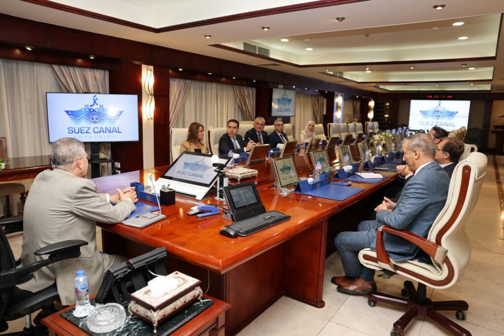 الفريق أسامة ربيع يبحث مع المبعوث الإيطالي لممر IMEC التعاون المشترك 