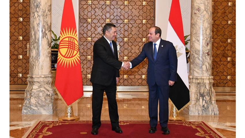 الرئيس السيسي يبحث مع نظيره القرغيزي تعزيز التعاون والعلاقات المشتركة