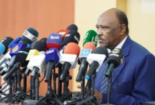 ارتباك سياسي سوداني يتفاقم مع تناقضات تصريحات البرهان والوزراء