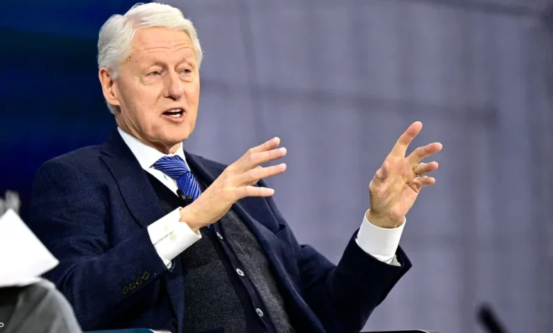 ترامب يطلب تحقيقًا جديدًا بعلاقات إبستين مع كلينتون وشخصيات بارزة أخرى