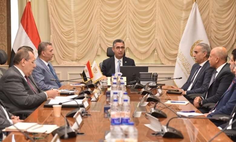 شريف فاروق وزير التموين يتابع توافر السلع الأساسية استعدادًا لرمضان