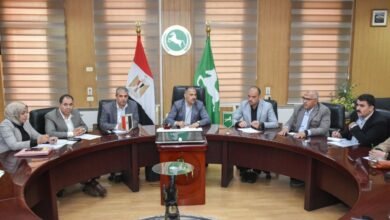 محافظ الشرقية يبحث تسريع تنفيذ وتسليم مشروعات مياه وصرف مركز ومدينة الزقازيق 