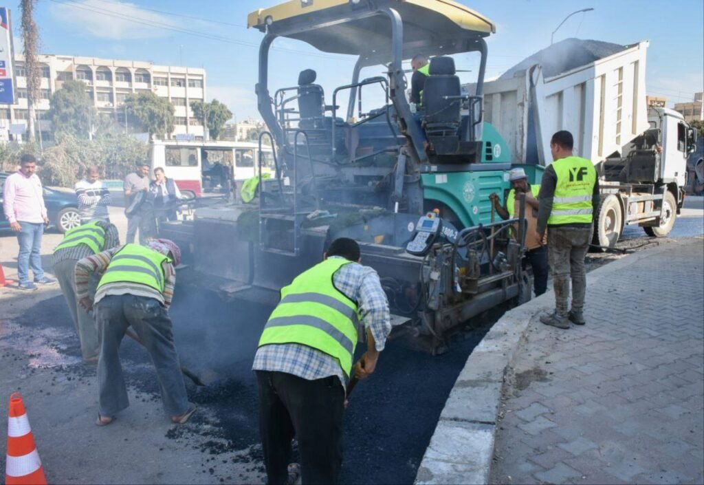 محافظ الشرقية يتابع رصف شارع سعد زغلول بمدينة الزقازيق