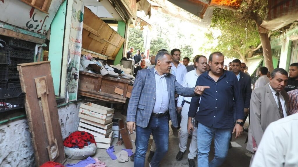 محافظ الشرقية يقود حملة موسعة لإزالة الإشغالات وتجميل مدينة الزقازيق 
