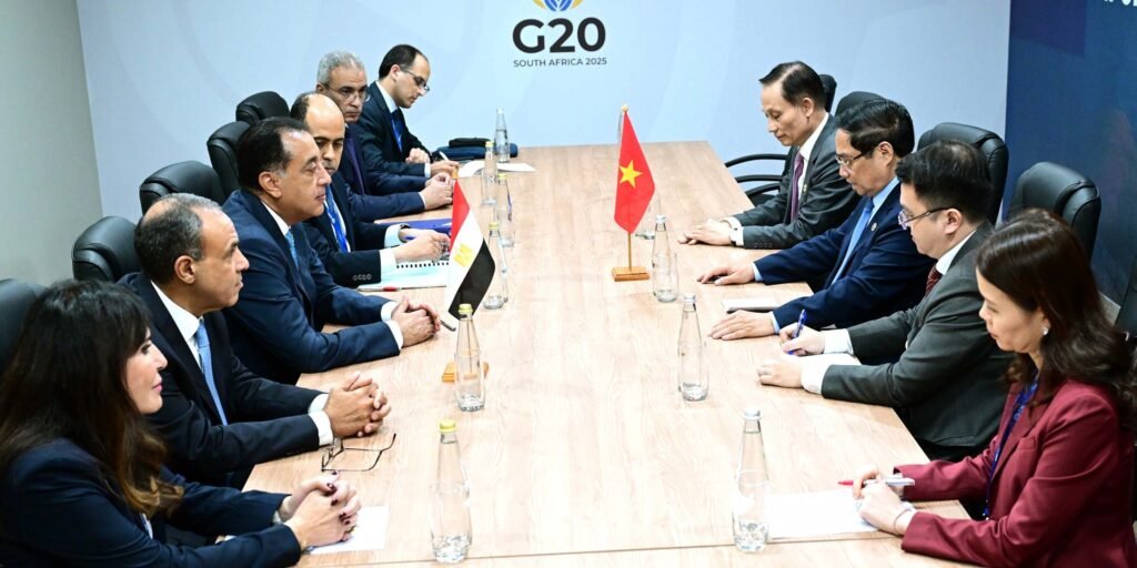 مدبولي يلتقي رئيس وزراء فيتنام لتعزيز الشراكة والتعاون الاقتصادي المشترك