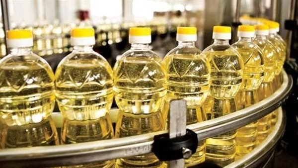 وزارة التموين تطرح زيت خليط جديد بأسعار مناسبة بالمجمعات