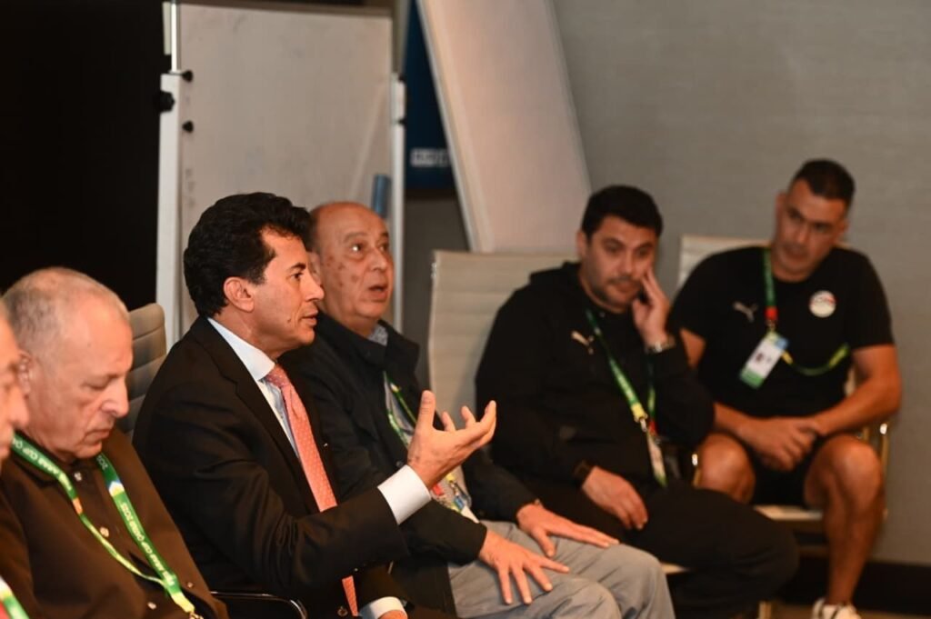 وزير الرياضة وأبو ريدة يتابعان جاهزية منتخب مصر لكأس العرب بقطر