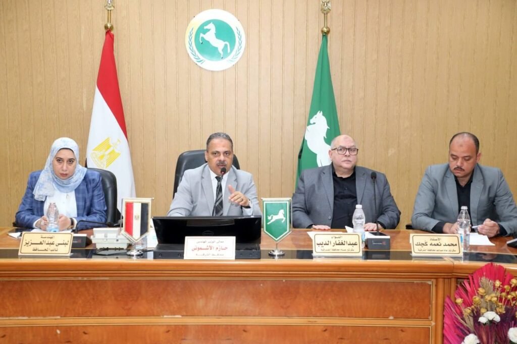 محافظ الشرقية يوجه بتسريع الملفات الحيوية والتصدي للبناء المخالف فورًا