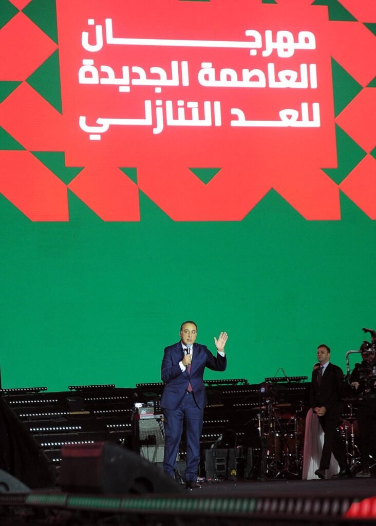 عاجل : مدبولي يشارك احتفالات رأس السنة وينقل تهنئة الرئيس السيسي للمصريين