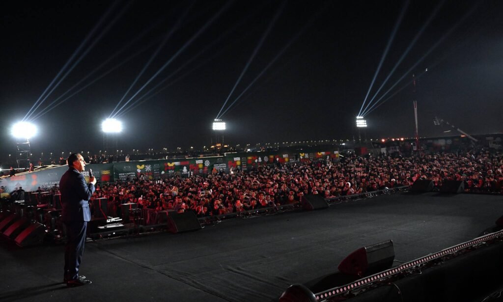 عاجل : مدبولي يشارك احتفالات رأس السنة وينقل تهنئة الرئيس السيسي للمصريين