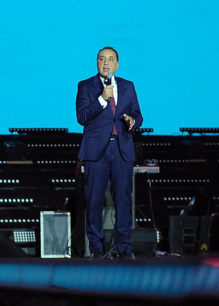 عاجل : مدبولي يشارك احتفالات رأس السنة وينقل تهنئة الرئيس السيسي للمصريين