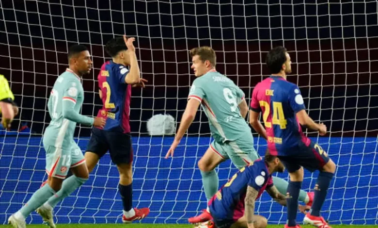 برشلونة يستضيف أتلتيكو مدريد الليلة لتأكيد صدارة الدوري الإسباني