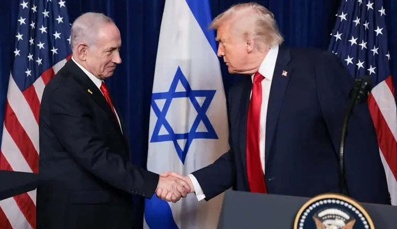 ترامب يهدد حماس أمام نتنياهو بوقت قصير لتسليم السلاح