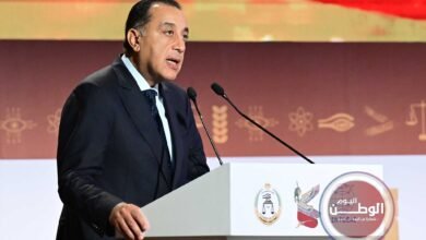 رئيس الوزراء يتابع حريق سوق الخواجات ويعزي الضحايا والمصابين بالمنصورة