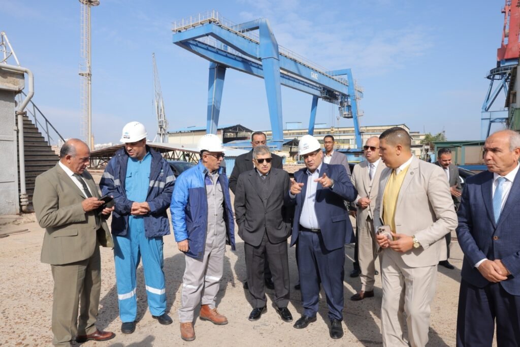 رئيس هيئة قناة السويس ومحافظ بورسعيد
