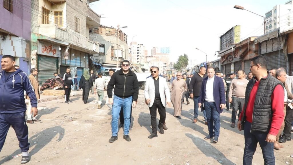 محافظ الشرقية يقود حملة مكبرة لإزالة الإشغالات بمدينة الزقازيق