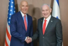 مصادر إسرائيلية تكشف تفاهمات نتنياهو وبراك بشأن الوضع في سوريا