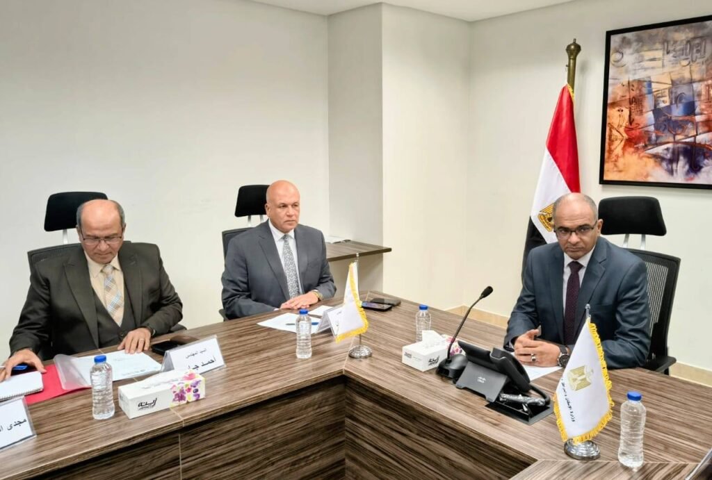 نائب محافظ دمياط تناقش مع نائب وزير الإسكان مشروعات حياة كريمة