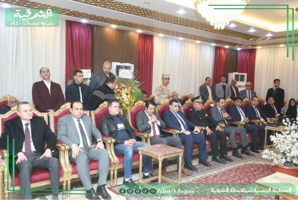 محافظ الشرقية يزور مطرانية فاقوس ويؤكد وحدة النسيج الوطني المصري