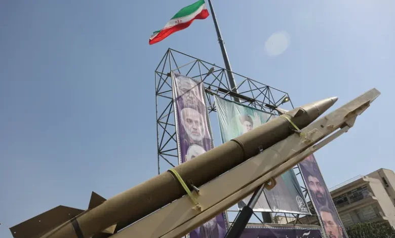 إسرائيل تترقب خطأً إيرانياً كبيراً تحت غطاء أمريكي قوي