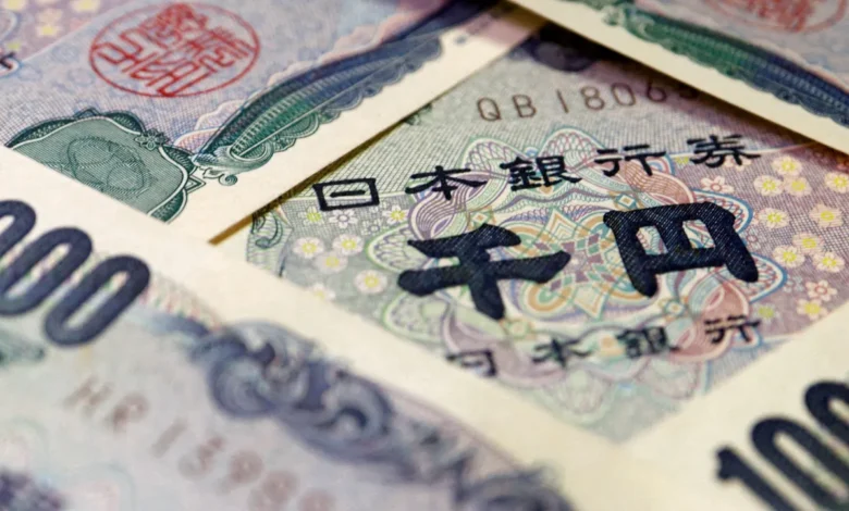 الين الياباني يواصل ارتفاعه بعد تحذيرات رئيسة الوزراء من التدخل الحاسم