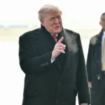 ترامب يصل دافوس متأخراً ويثير جدلاً حول خطة ضم جرينلاند