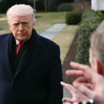 ترامب يهدد إيران ويدعو لقيادة جديدة.. طبول حرب تدق في الشرق الأوسط