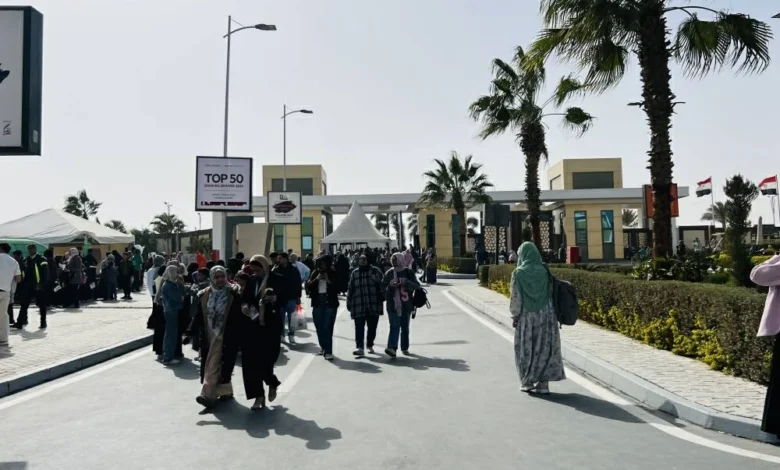 في أجازة الجمعة.. توافد جماهيري لافت على معرض القاهرة الدولي للكتاب الـ57