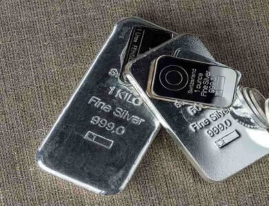 قفزة تاريخية للفضة عالميًا مع وصول الأونصة إلى مستوى 100 دولار