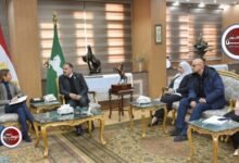 محافظ الشرقية يبحث مع اليونسكو تعزيز صناعة البردي وتنمية الاقتصاد المحلي