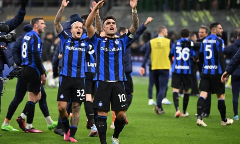 مساء اليوم .. ميلان يطارد صدارة الدوري الإيطالي مؤقتًا أمام جنوى الليلة