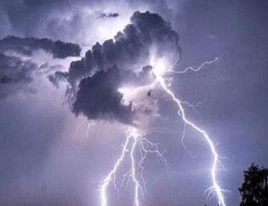 أمطار رعدية غزيرة تضرب القاهرة والدلتا مع رياح قوية مثيرة للأتربة