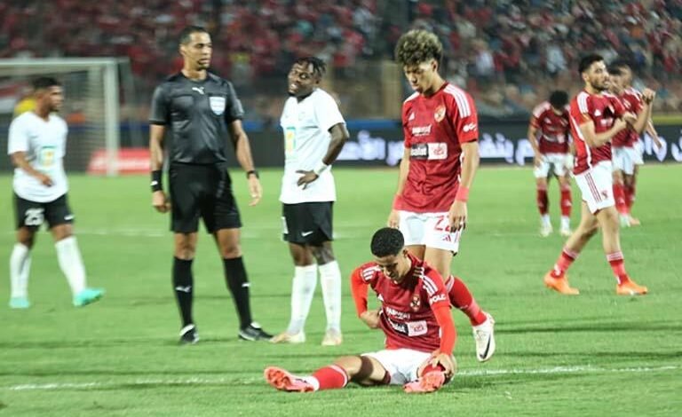 الأهلي يتعادل 1-1 مع البنك الأهلي ويخسر نقطتين في صراع القمة
