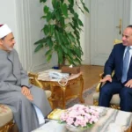 الرئيس عبد الفتاح السيسي يتصل بشيخ الأزهر للاطمئنان على صحته بعد الوعكة الأخيرة
