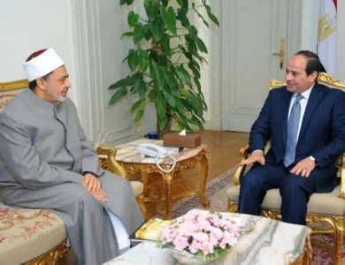 الرئيس عبد الفتاح السيسي يتصل بشيخ الأزهر للاطمئنان على صحته بعد الوعكة الأخيرة