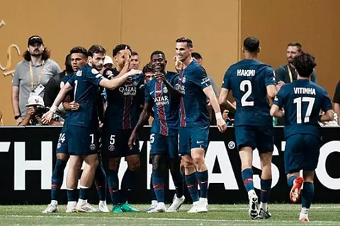 باريس سان جيرمان يتأهل إلى ثمن نهائي دوري الأبطال بعد تعادل مثير مع موناكو