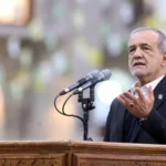 بزشكيان يؤكد عدم الرضوخ للضغوط وسط محادثات نووية مع أمريكا