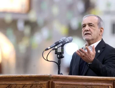 بزشكيان يؤكد عدم الرضوخ للضغوط وسط محادثات نووية مع أمريكا