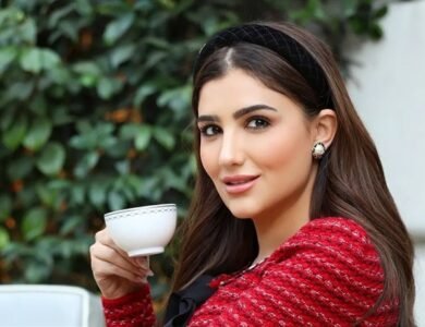 عزاء والد الفنانة مي عمر يقام الجمعة بمسجد الشرطة بالشيخ زايد