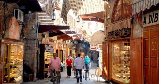 فوضى في سوق الذهب.. تجار الصاغة يرفضون الأسعار الرسمية ويبيعون أعلى