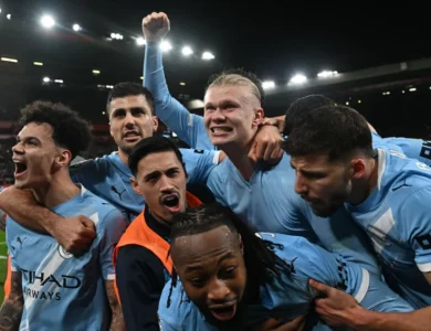 مانشستر سيتي يقلب تأخره ويهزم ليفربول بهدفين مقابل هدف