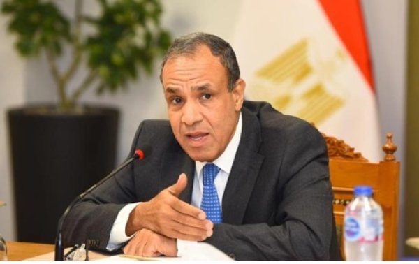 بدر عبد العاطي وزير الخارجية المصري يبحث مع كبير مستشارى الرئيس الأمريكى للشئون العربية مستجدات الأوضاع الإقليمية